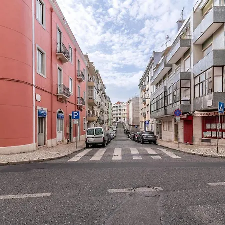 Guestready - Modern 2bedroom In Graca Lissabon